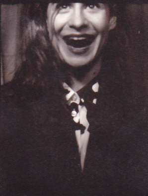 Christine and the Queens photo chanteuse musique photomaton Paris EP Nuit 17 à 52 Because 4