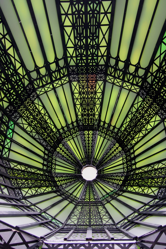 Coupole-de-Ilya-Emilia-Kabakov-LEtrange-Cité-The-Strange-City-Nef-Grand-Palais-Monumenta-2014-exposition-photo-by-United-States-of-Paris-Blog