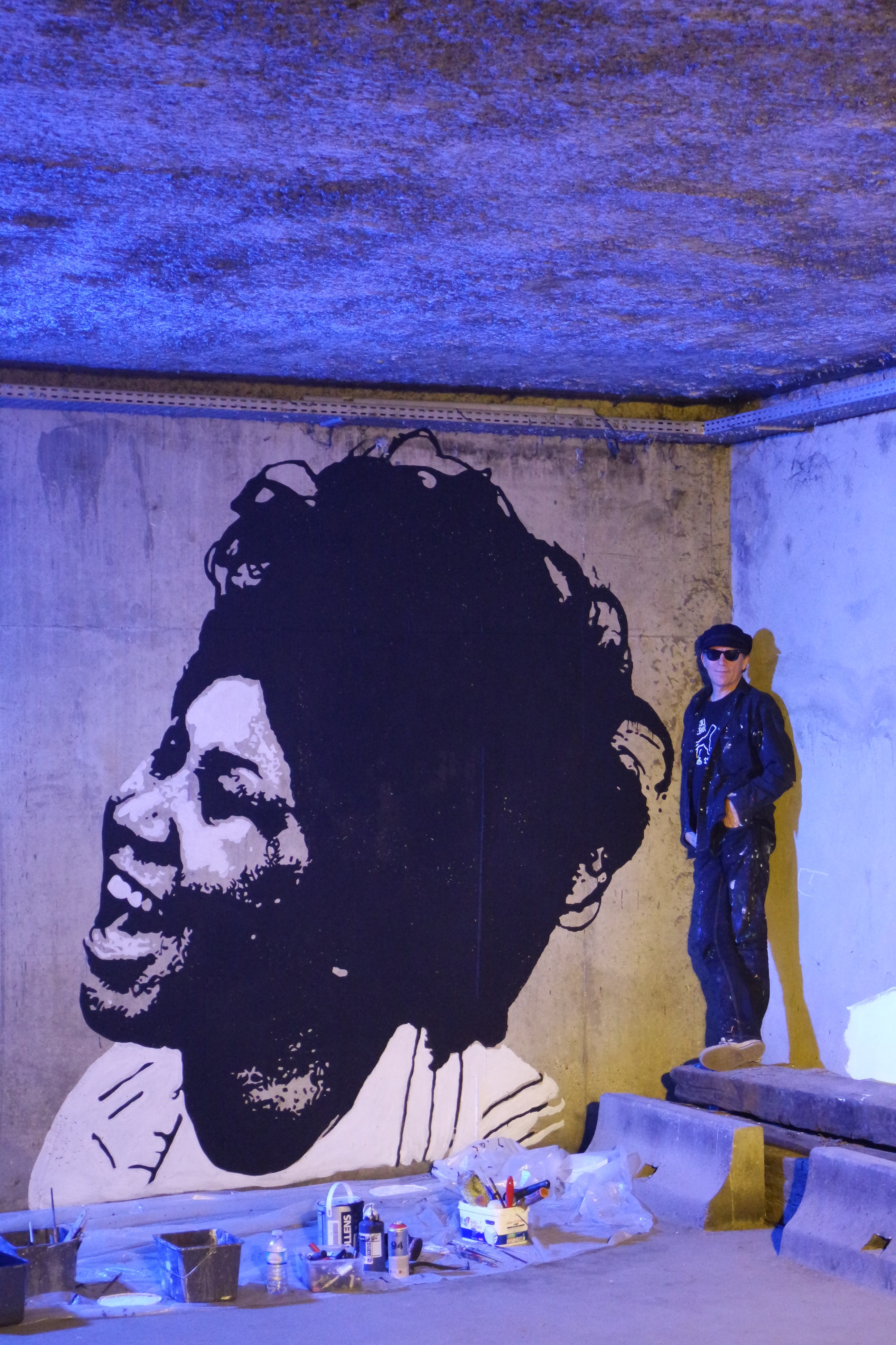 Nuit-Blanche-2014-carte-Blanche-Jef-Aérosol-portrait-graffiti-street-art-installation-Halle-Freyssinet-photo-by-United-States-of-Paris-blog