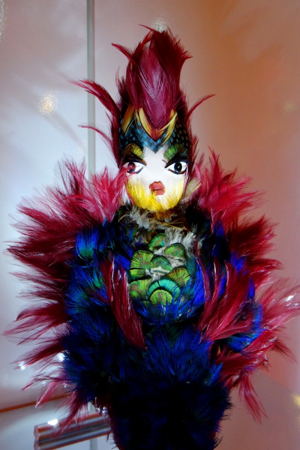 Papageno-doll-by-Gucci-Rome-colorful-feathers-applied-by-hand-exposition-vente-Frimousses-de-créateurs-Unicef-2014-Théâtre-du-Châtelet-photo-by-United-States-of-Paris-blog