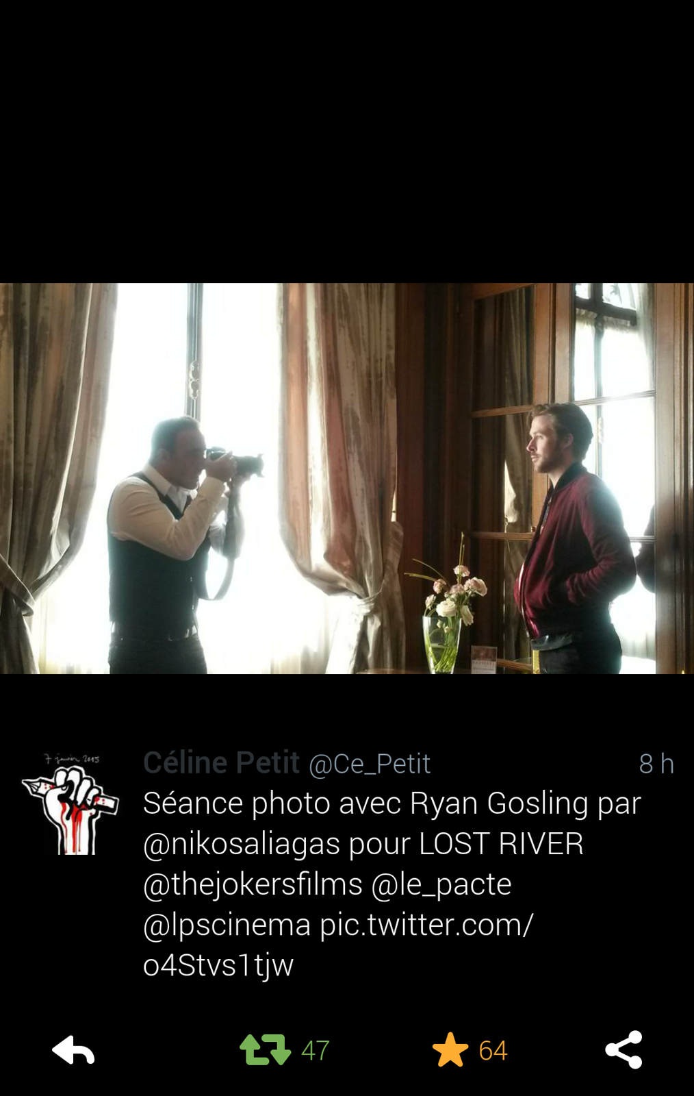 Séance photo Ryan Gosling par Nikos Aliagas pour Lost River premier film promo France Europe 1 photo twiter by Céline Petit