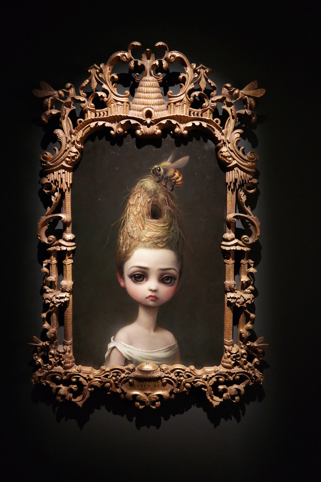 Hey! Act III exposition Halle saint pierre paris exhibition Queen Bee 2013 oil on canvas by Mark Ryden american painter collection privée photo usofparis