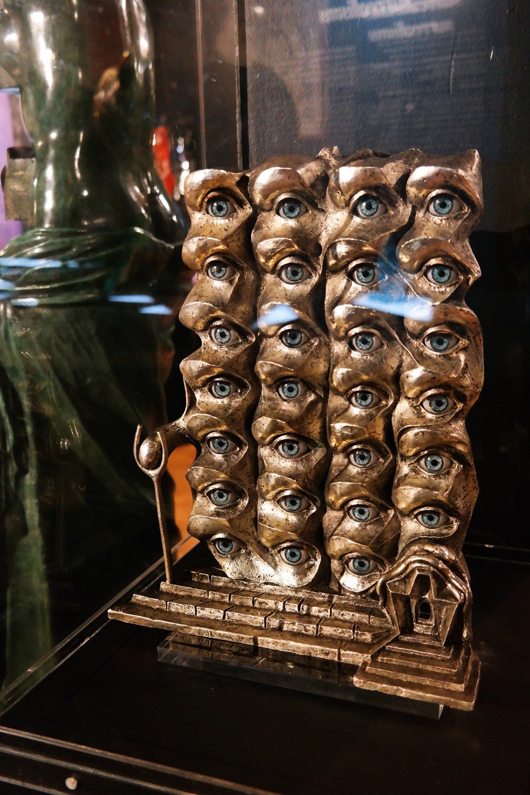 Les yeux surréalistes, 1980, Salvador Dali