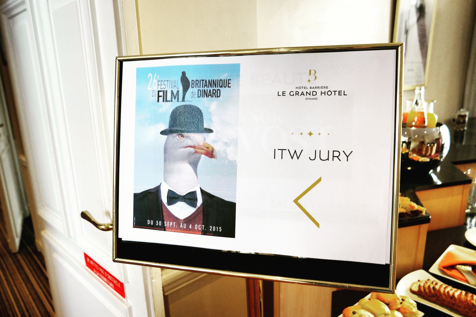 Panneau interview des membres du jury festival du film britannique de dinard Grand Hotel Barrière photo usofparis blog