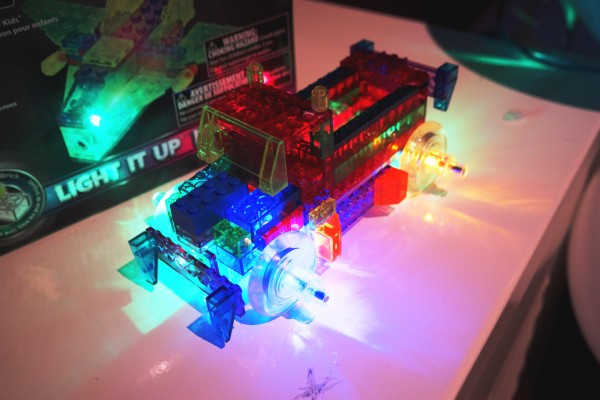 estory idee cadeaux noel enfant ados jeu lego laser pegs megabloc photo by United States of Paris