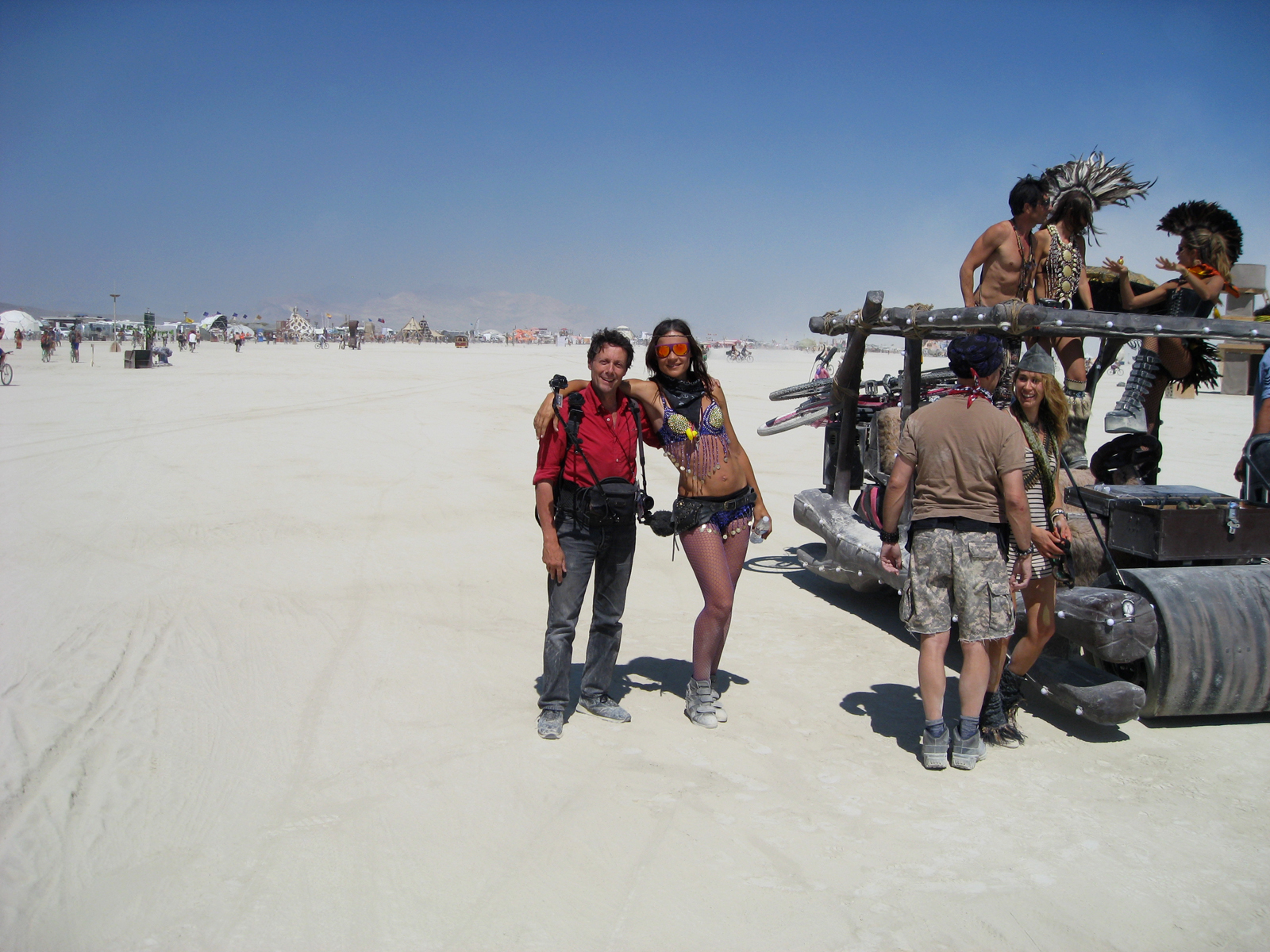 Antoine de Maximy au festival Burning Man DVD J irai dormir chez l homme qui brule désert de Black Rock au Nevada avec Bonus et scènes coupées