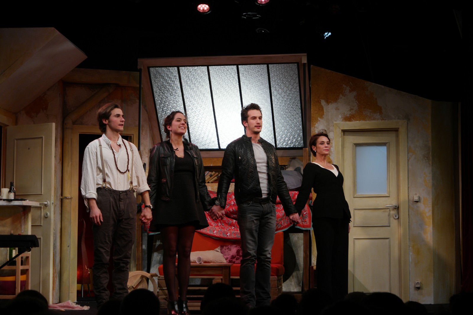 Libres sont les papillons salut comédiens Julien Dereims Anouchka Delon Nathalie Roussel Guillaume Beyeler mise en scène Jean-Luc Moreau Théâtre Rive Gauche Gaité photo usofparis blog