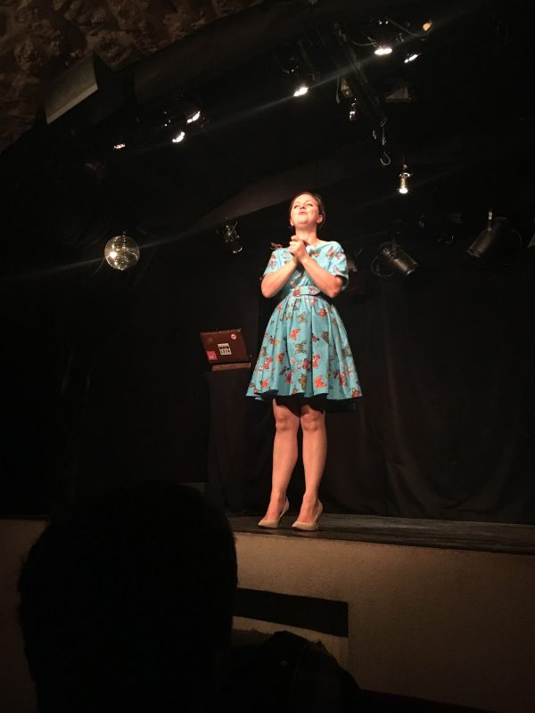 Christine Berrou Théâtre du Gymnase humour avis critique théâtre spectacle One woman show Blog United States of Paris