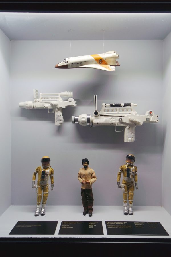 James Bond 007 l exposition 50 ans expo avis critique Grande halle la villette cinéma Moonraker Photo by blog United States of Paris