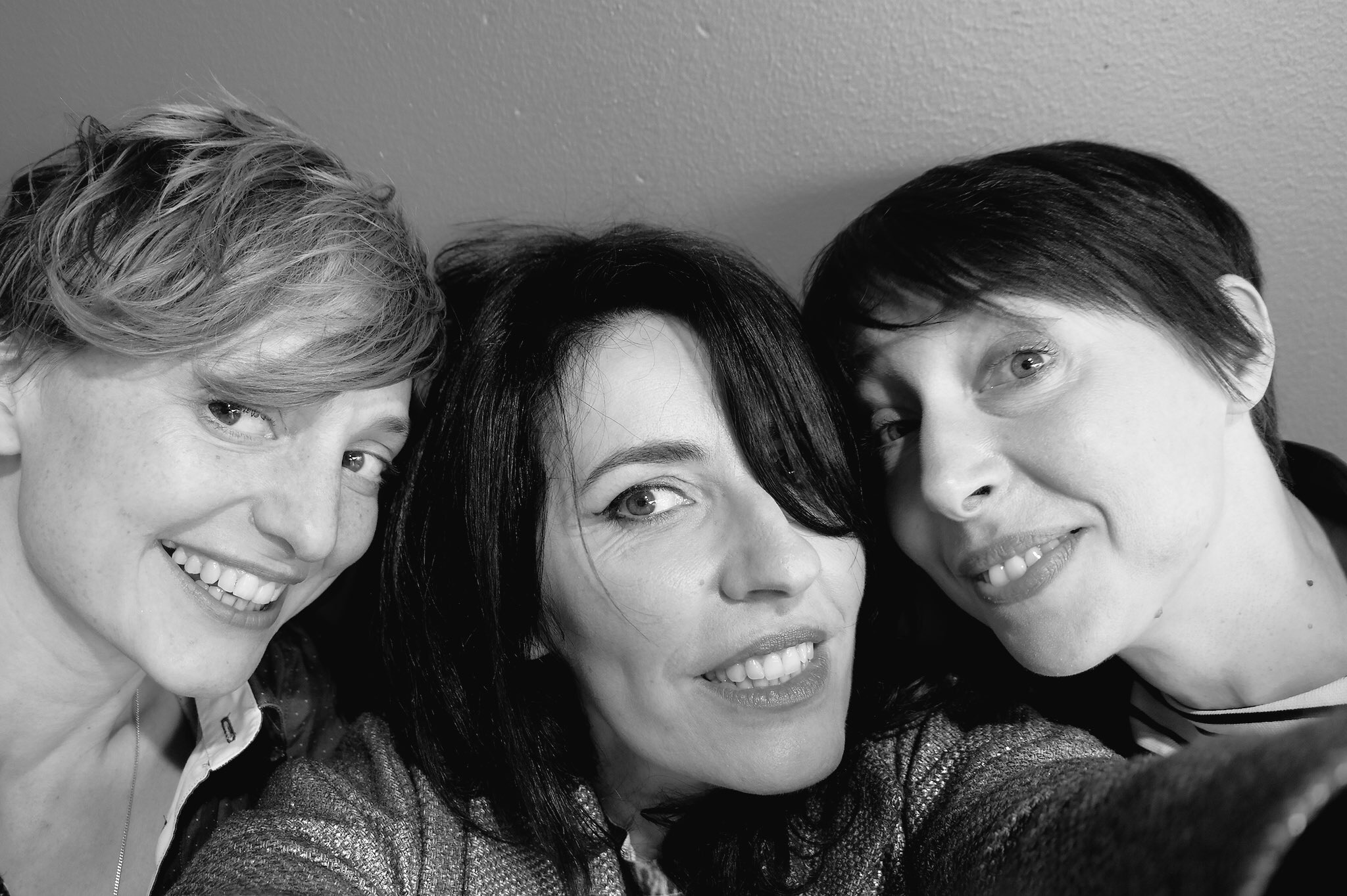 selfie de L Raphaële, La Grande Sophie et Jeanne Cherhal exclu #UsofParis