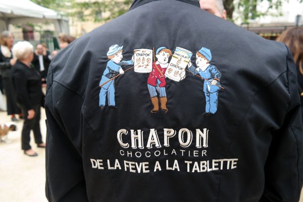 Chapon Chocolat rue du bac sucré 2016 veste de cuisine chocolatier de la fève à la tablesse photo united states of paris blog