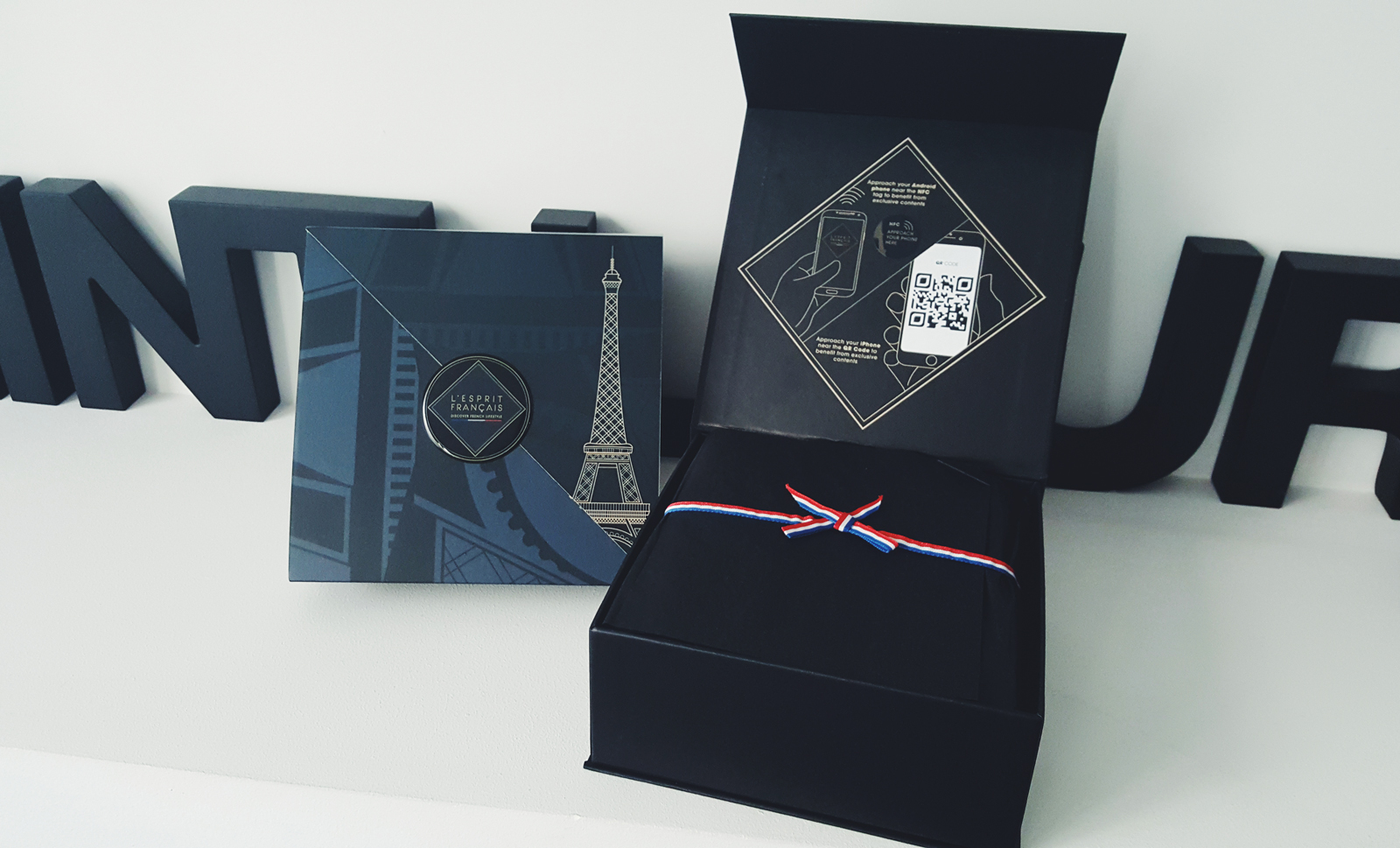 L esprit francais gift box collection Paris City Guide discover french style the best way experience the parisian lifestyle photo usofparis united states of paris blog