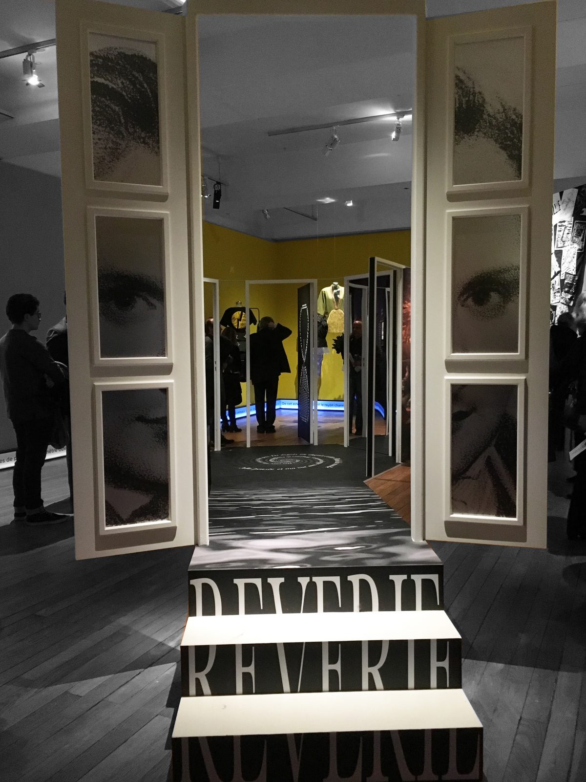 exposition-la-pente-de-la-reverie-maison-de-victor-hugo-paris-installation-artistique-photo-georgia-bucur