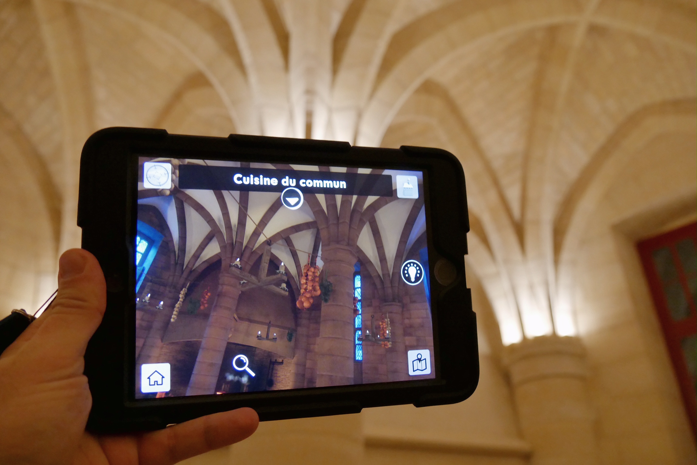 La Conciergerie paris fait sa révolution visite avec histopad réalité augmentée photo usofparis blog